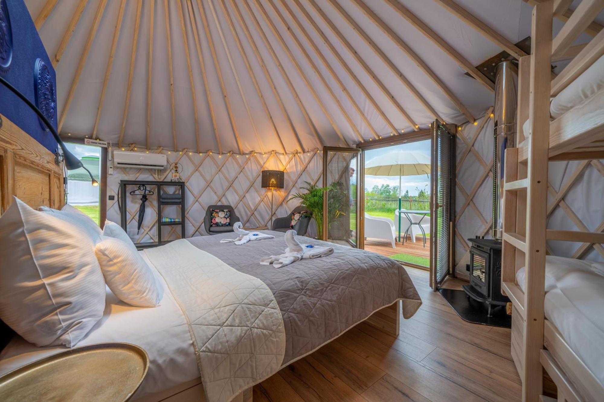 Dom W Domu - Izera Glamping Bed & Breakfast Gajowka  Стая снимка